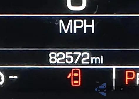 2018 Chevrolet Malibu Lt z USA, uszkodzony, nr VIN 1G1ZD5ST4JF274292